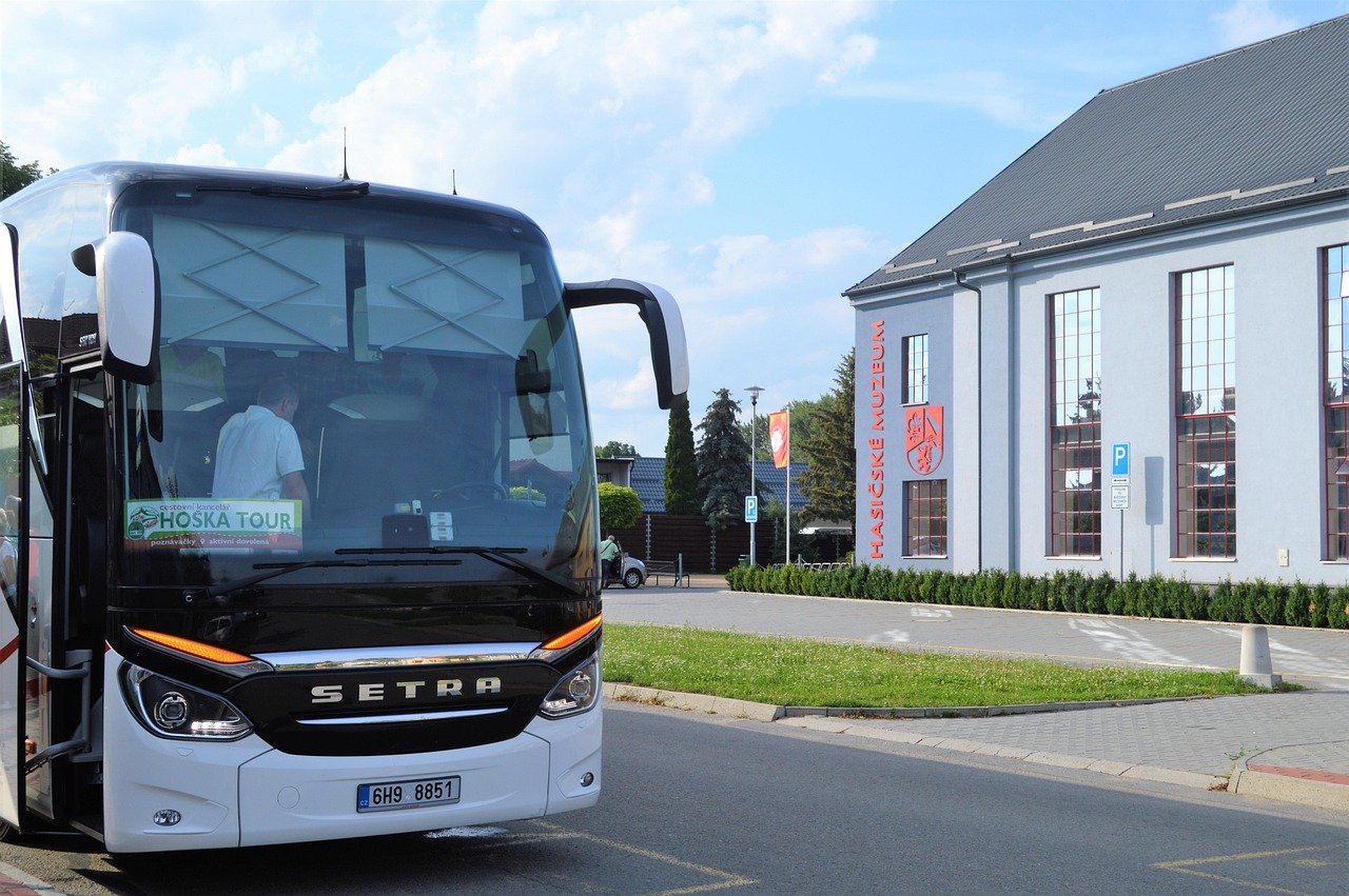 viaco bus 5789465 1280